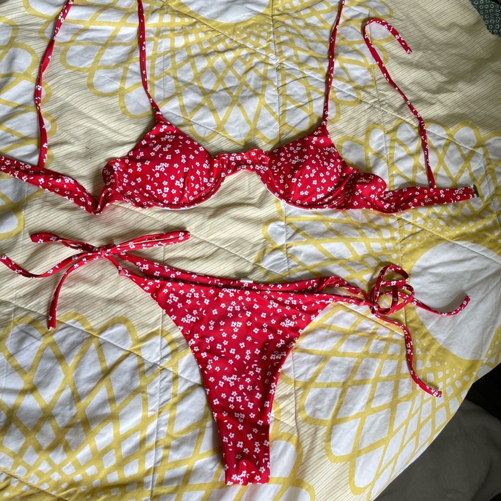 Red & White Floral String Bikini - image 1